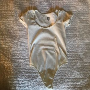 URBAN OUTFITTERS CREAM RIBBED BODYSUIT